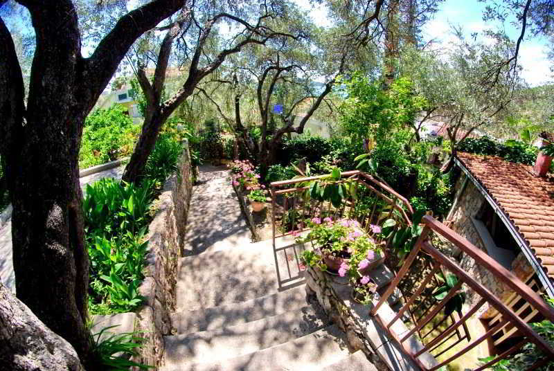 Guest House Elena Sveti Stefan Esterno foto